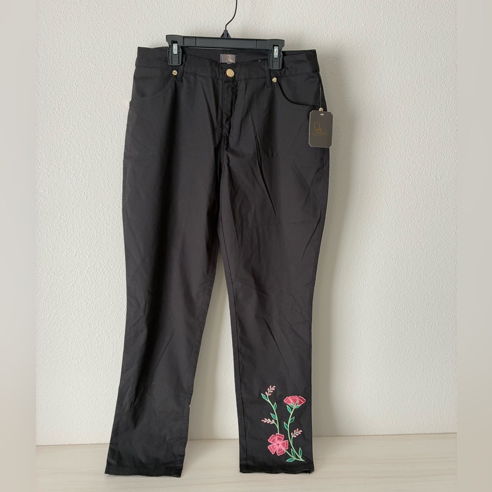 Black Pants with Floral Embroidery